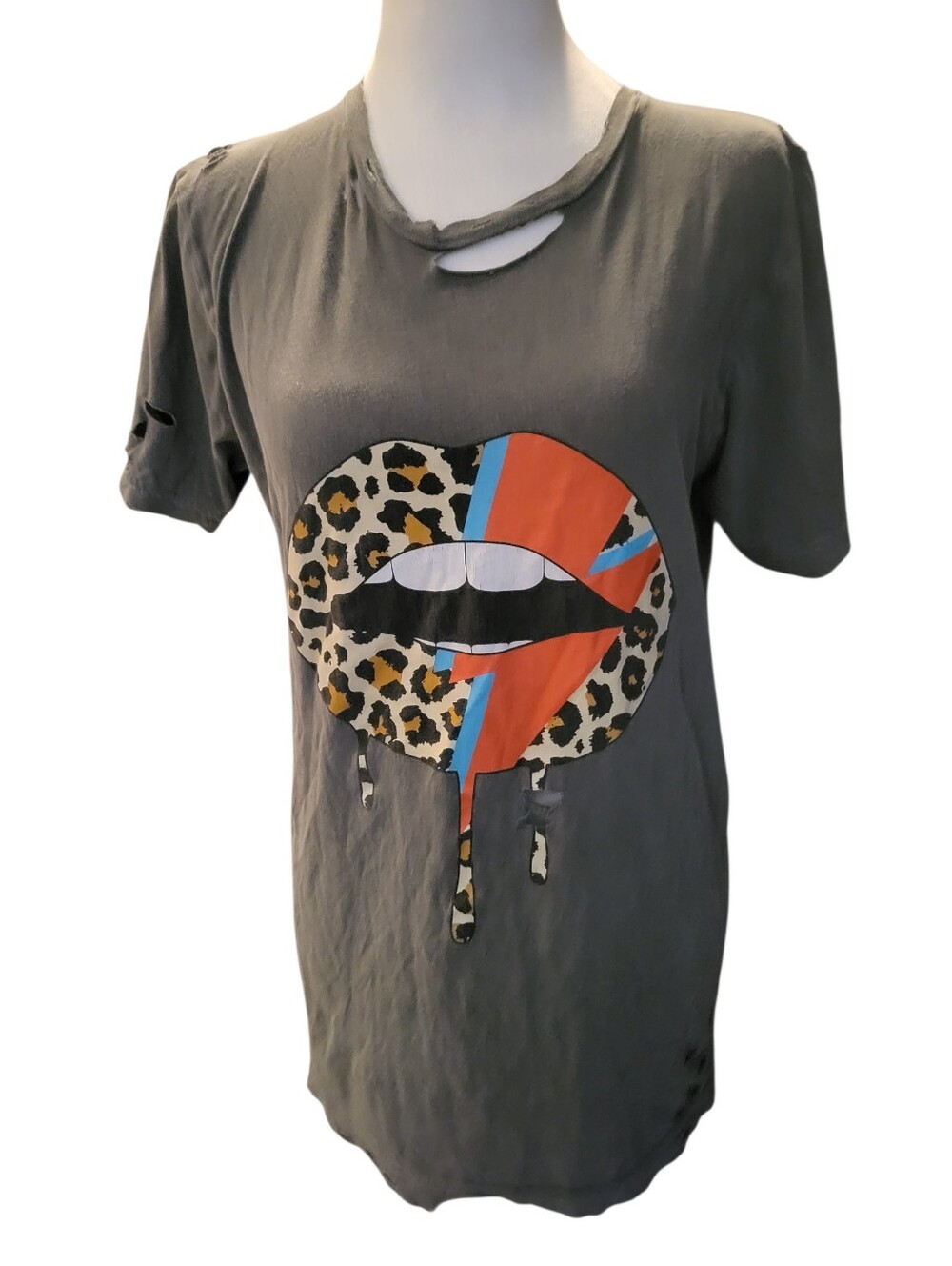 Lulusimonstudio Distressed Graphic Tee Gray sz S